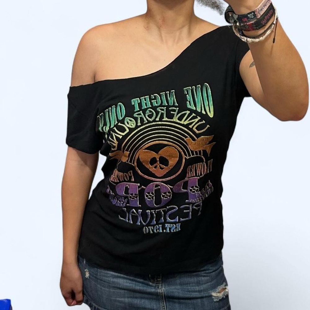 Y2K Black Off the Shoulder Graphic Top!